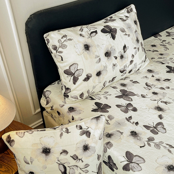 91家纺网 家纺一手货源 找家纺 朵朵家纺 2025新款加厚牛奶绒印花单床笠单品学生宿舍床垫保护套 床笠（床垫保护套可定制尺寸 ） 月光蝴蝶