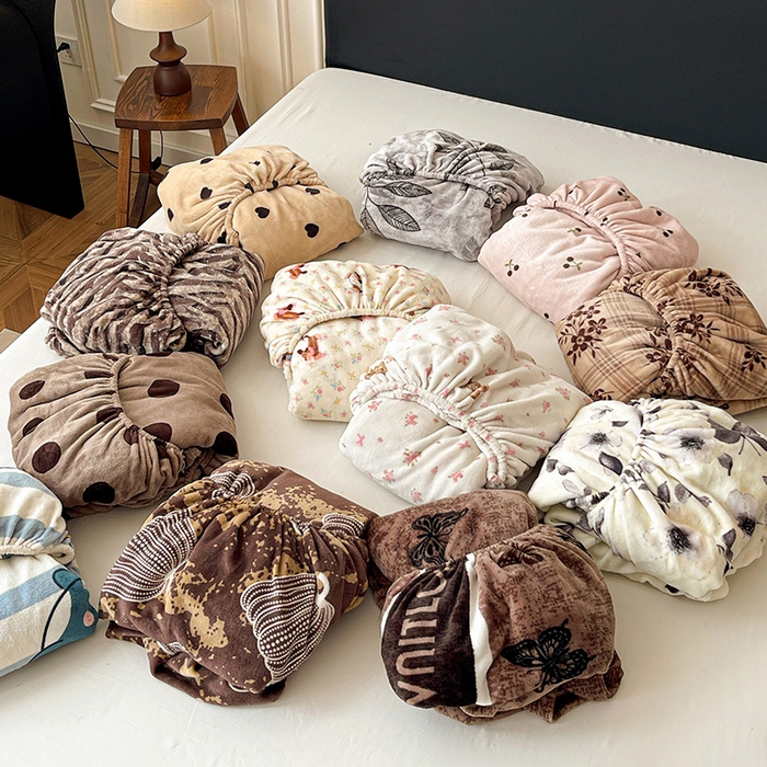 91家纺网 家纺一手货源 找家纺 朵朵家纺 2025新款加厚牛奶绒印花单床笠单品学生宿舍床垫保护套 床笠（床垫保护套可定制尺寸 ） 组合图