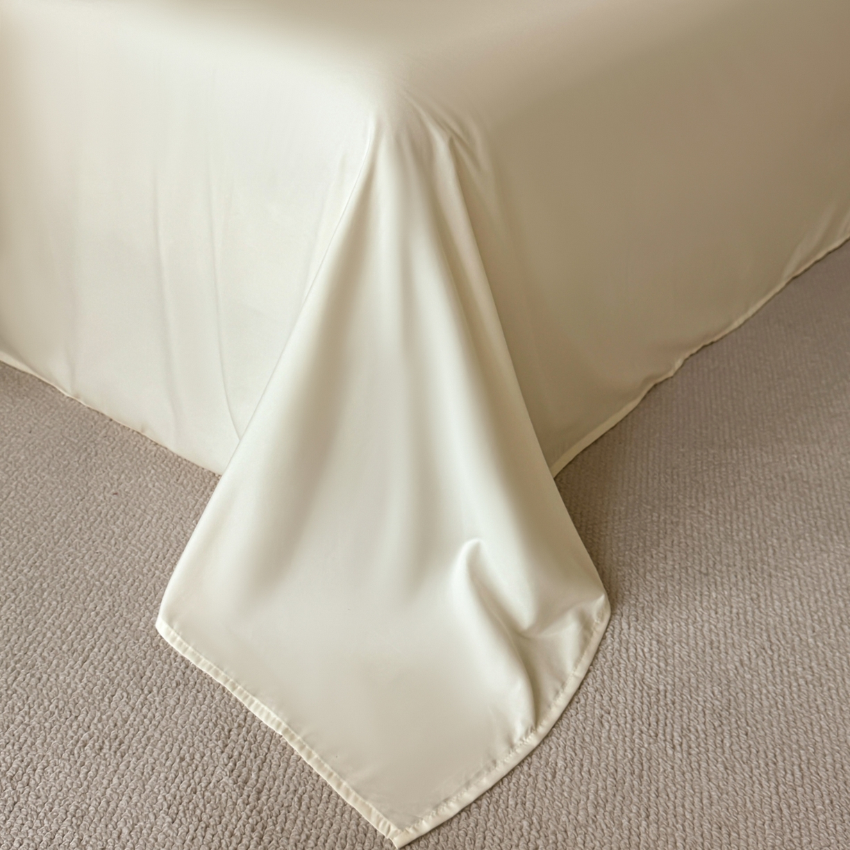 91家纺网 家纺一手货源 找家纺 千希家纺 2025新款斜纹亲肤棉提花四件套-洛莉系列（提供买家秀） 洛莉-米白