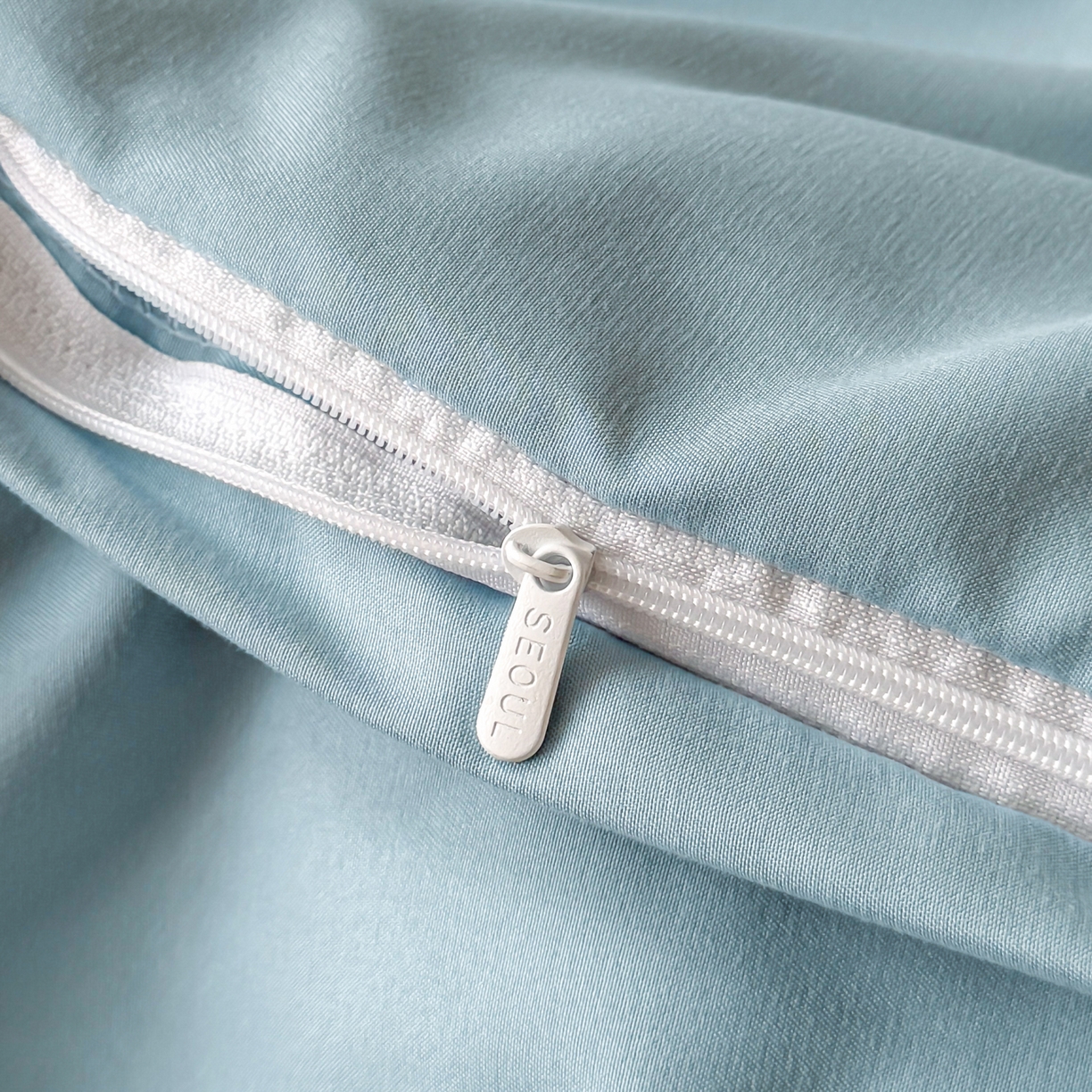 91家纺网 家纺一手货源 找家纺 千希家纺 2025新款斜纹亲肤棉提花四件套-洛莉系列（提供买家秀） 洛莉-海天蓝