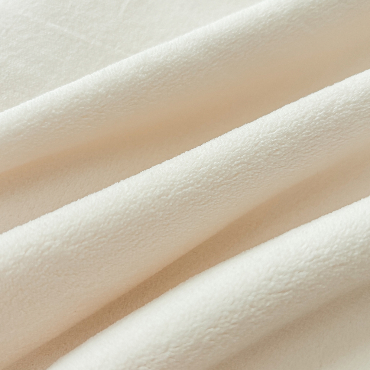 91家纺网 家纺一手货源 找家纺 （总）悦织语 2025秋冬新品200克加厚牛奶绒刺绣无印风格子双拼印绣四件套