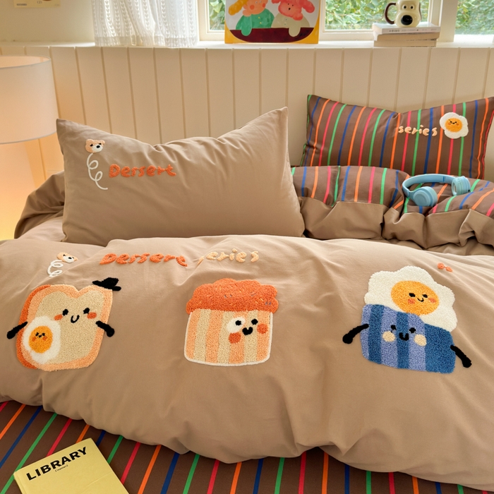 91家纺网 家纺一手货源 找家纺 如意朵 2025新款全棉磨毛卡通毛巾绣四件套（专版花型）-场景二 美味吐司