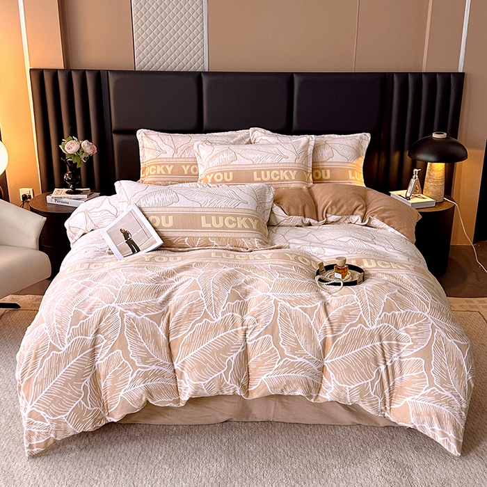 91家纺网 家纺一手货源 找家纺 （总）家贝爱 2025新款230克烂花雕花牛奶绒四件套