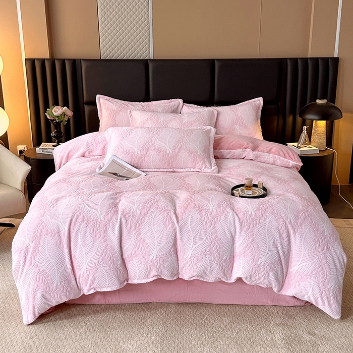 家贝爱 2025新款230克烂花雕花牛奶绒四件套 芳草粉