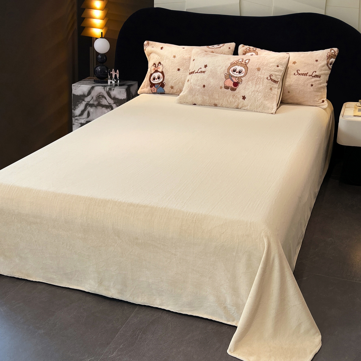 91家纺网 家纺一手货源 找家纺 悦织语 2025新款高克重加厚轻奢獭兔毛美拉德风四件套 兔毛-拉布布