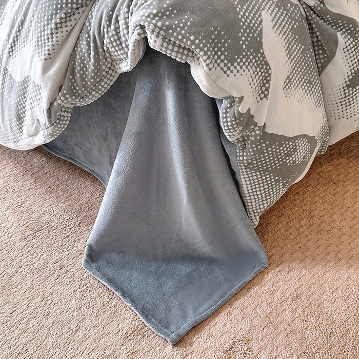 91家纺网 家纺一手货源 找家纺 家贝爱 2025新款230克烂花雕花牛奶绒四件套 诗情画意灰