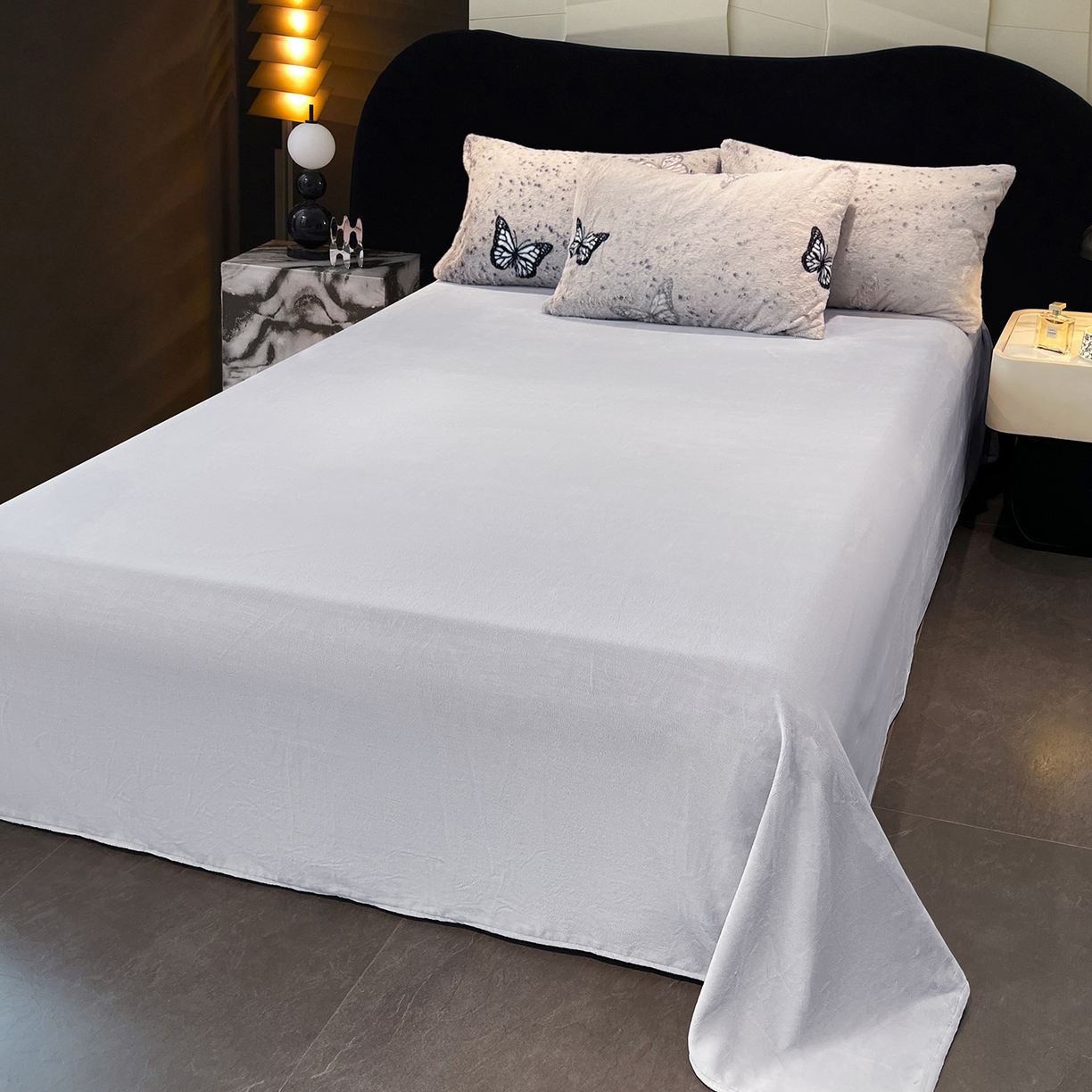 91家纺网 家纺一手货源 找家纺 悦织语 2025新款高克重加厚轻奢獭兔毛美拉德风四件套 兔毛-蝶舞