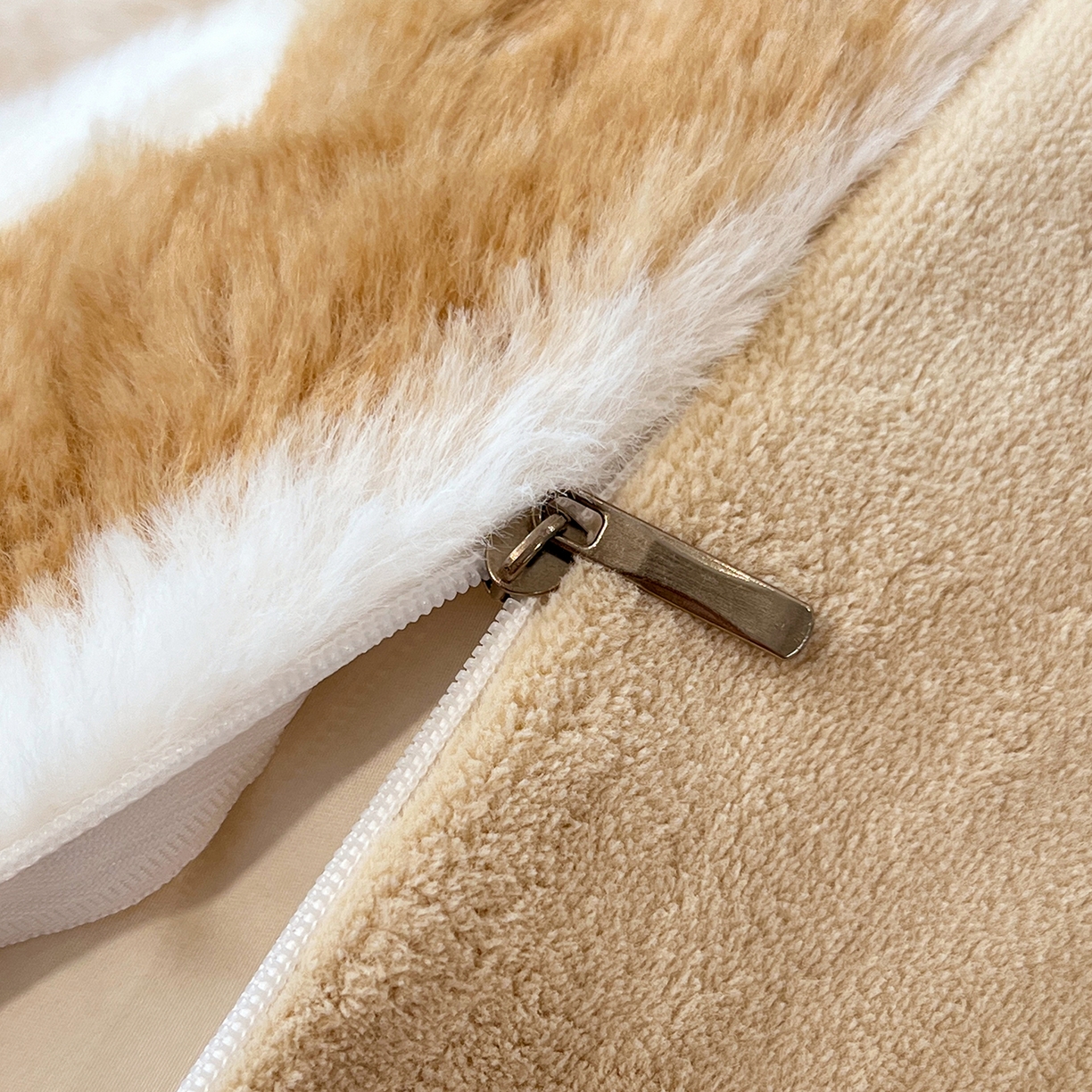 91家纺网 家纺一手货源 找家纺 悦织语 2025新款高克重加厚轻奢獭兔毛美拉德风四件套 兔毛-拿铁纹