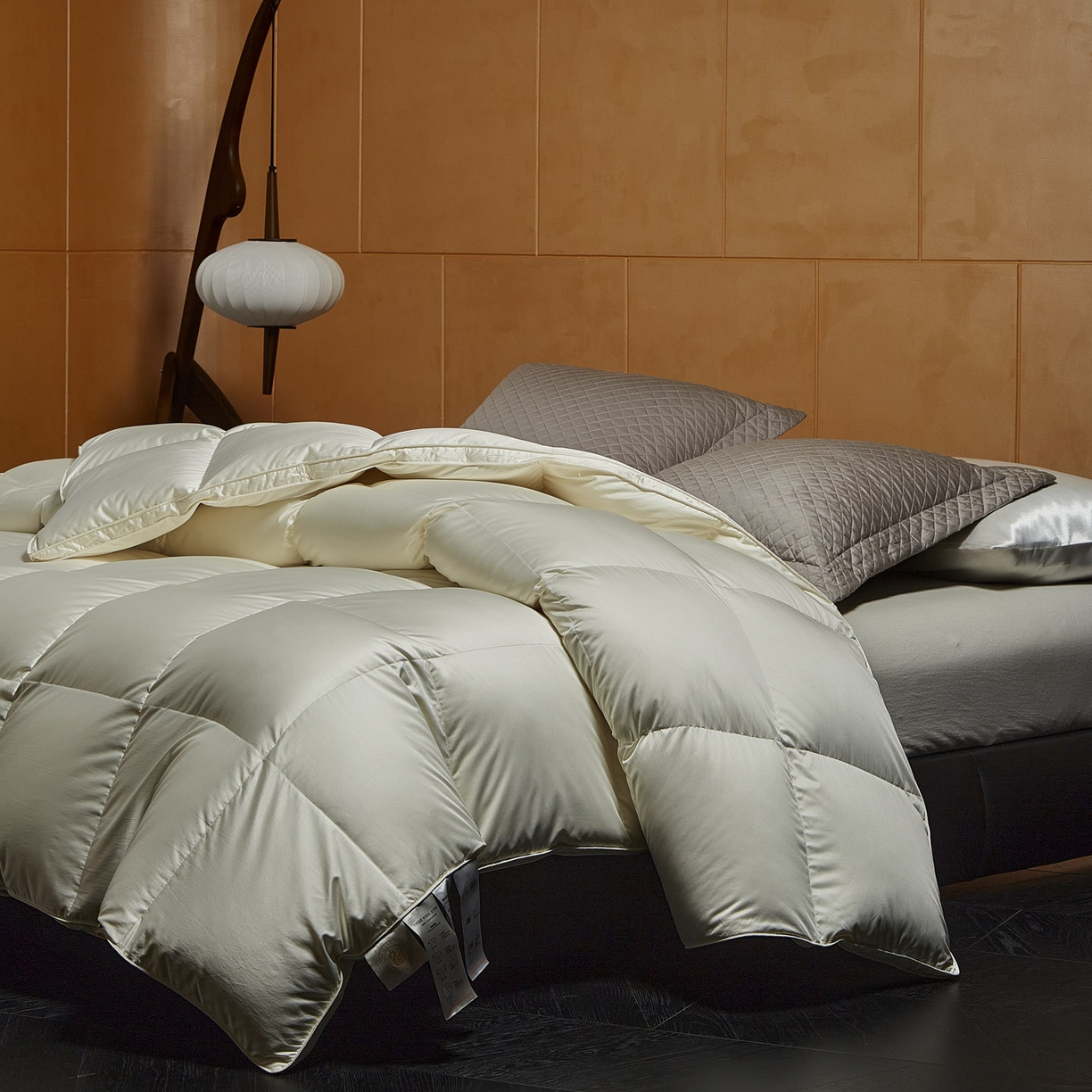 91家纺网 家纺一手货源 找家纺 （总）暖羽屋羽绒馆  2025新款国标95白鹅绒被芯 莱赛尔高端羽绒被子 绒子含量95羽绒被 双人婚庆冬被春秋被卡尔佩斯  