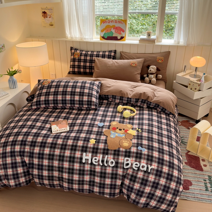 91家纺网 家纺一手货源 找家纺 如意朵 2025新款全棉磨毛卡通毛巾绣四件套（专版花型）-场景二 摘星熊