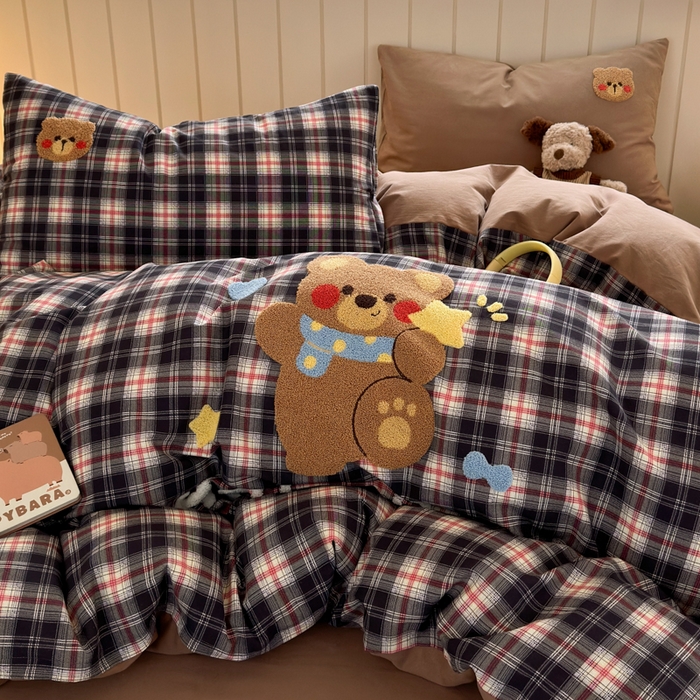 91家纺网 家纺一手货源 找家纺 如意朵 2025新款全棉磨毛卡通毛巾绣四件套（专版花型）-场景二 摘星熊