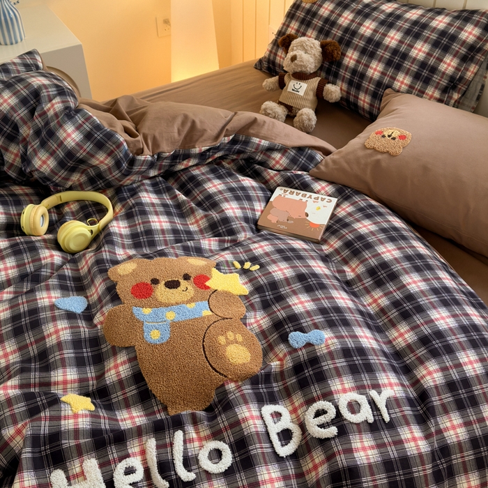 91家纺网 家纺一手货源 找家纺 如意朵 2025新款全棉磨毛卡通毛巾绣四件套（专版花型）-场景二 摘星熊