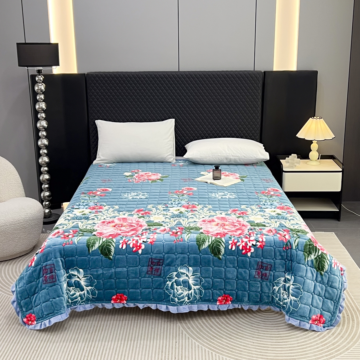 有品 2025年牛奶绒花边5D跑量款夹棉床盖 吉祥如意