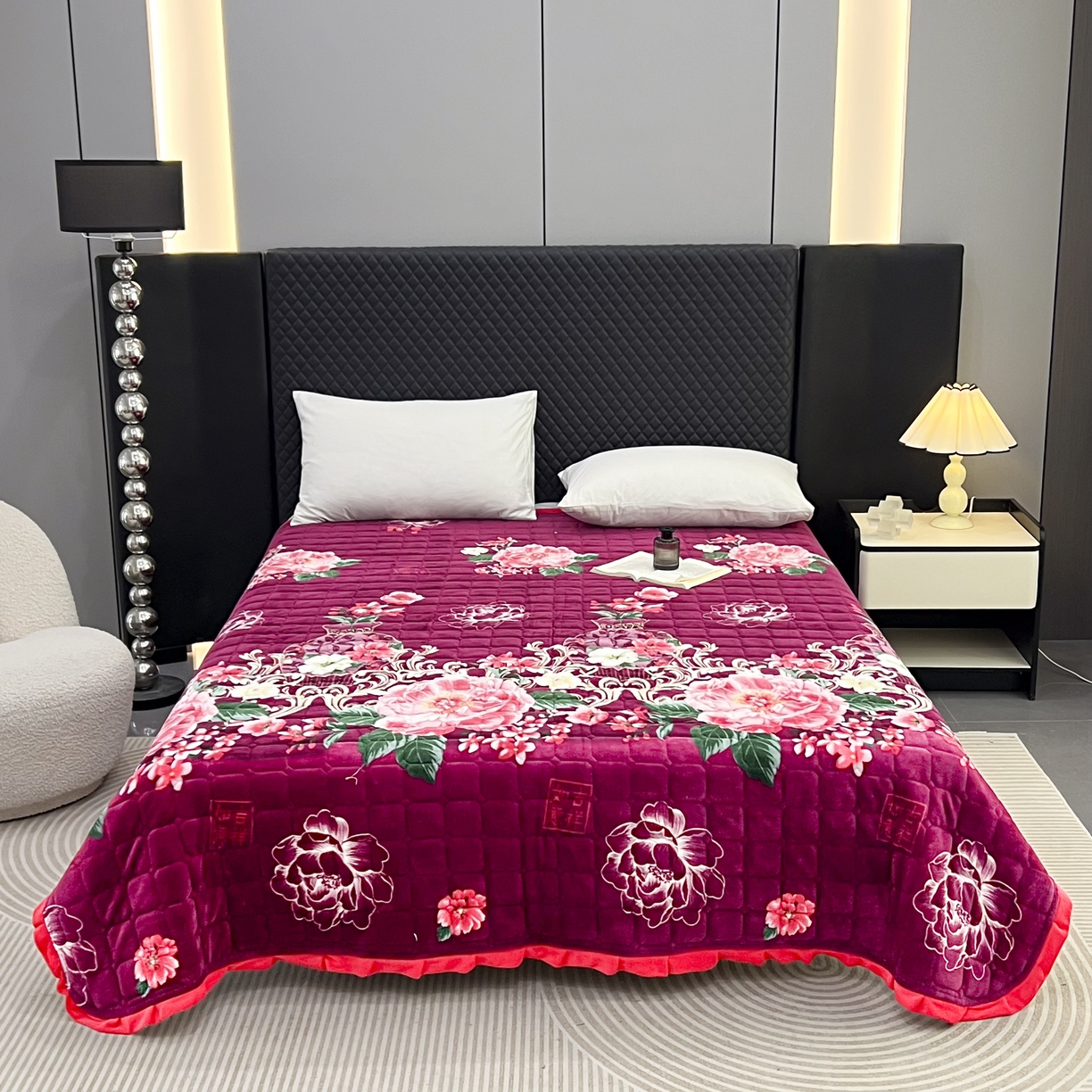 有品 2025年牛奶绒花边5D跑量款夹棉床盖 雍容华贵