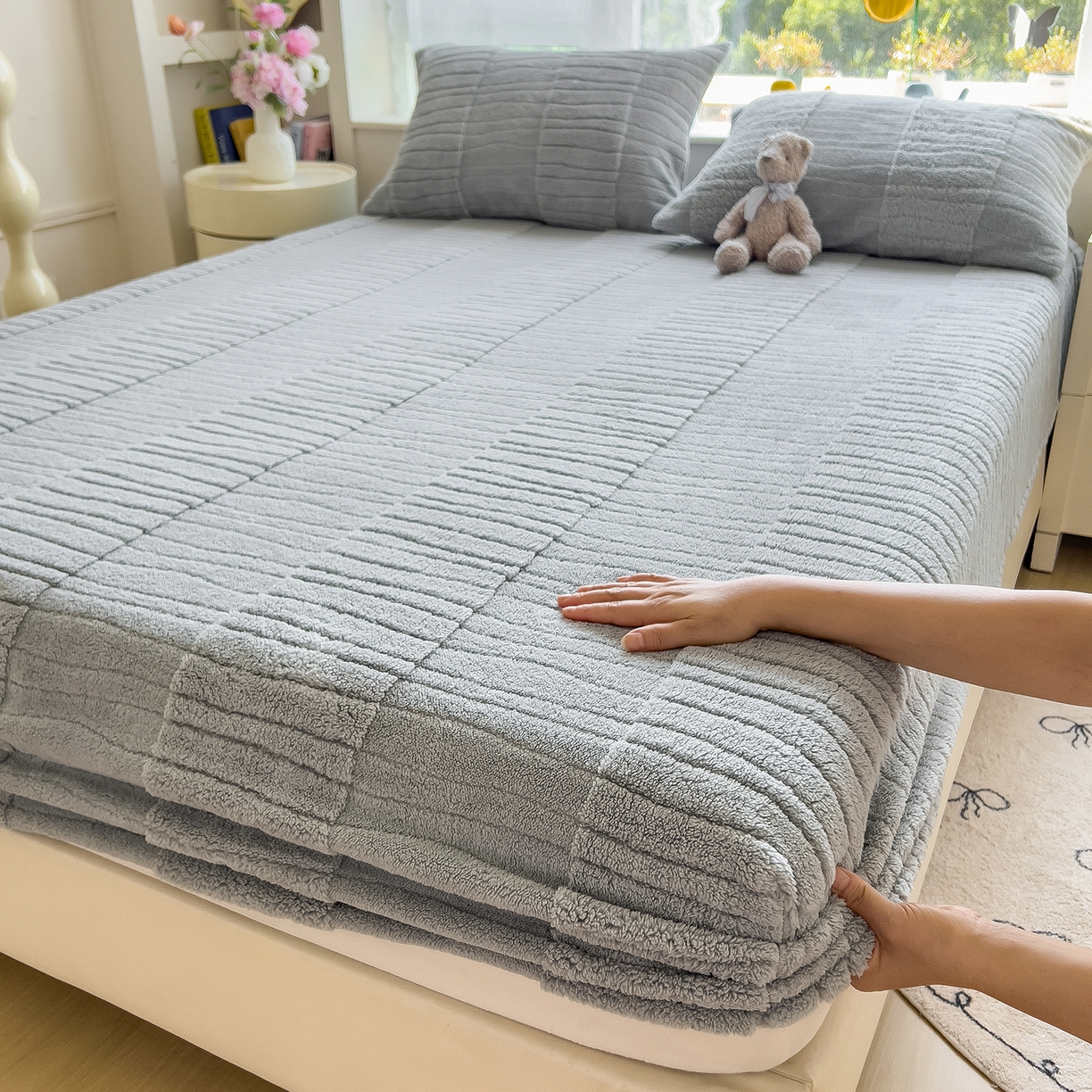 91家纺网 家纺一手货源 找家纺 （总）世纪绒品 2025新款A类水波纹提花牛奶绒床笠