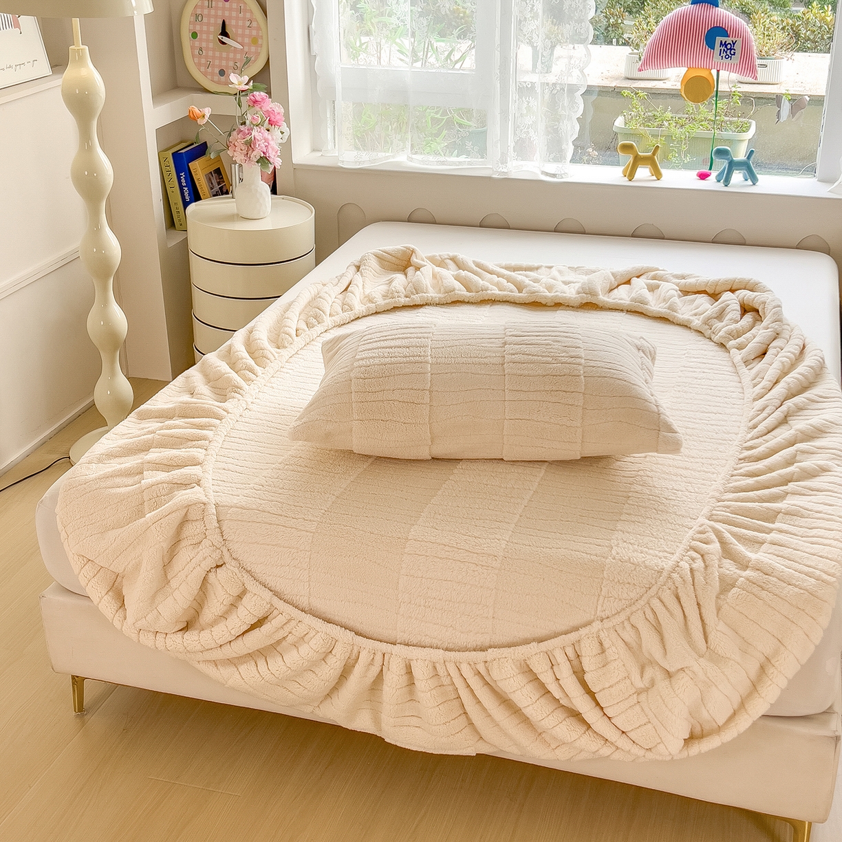 91家纺网 家纺一手货源 找家纺 世纪绒品 2025新款A类水波纹提花牛奶绒床笠 水波纹-米白