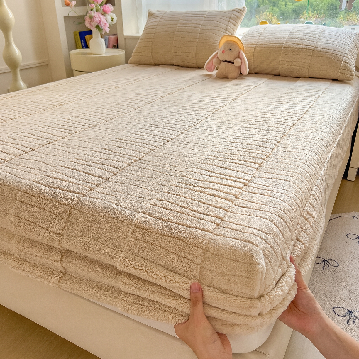 91家纺网 家纺一手货源 找家纺 （总）世纪绒品 2025新款A类水波纹提花牛奶绒床笠