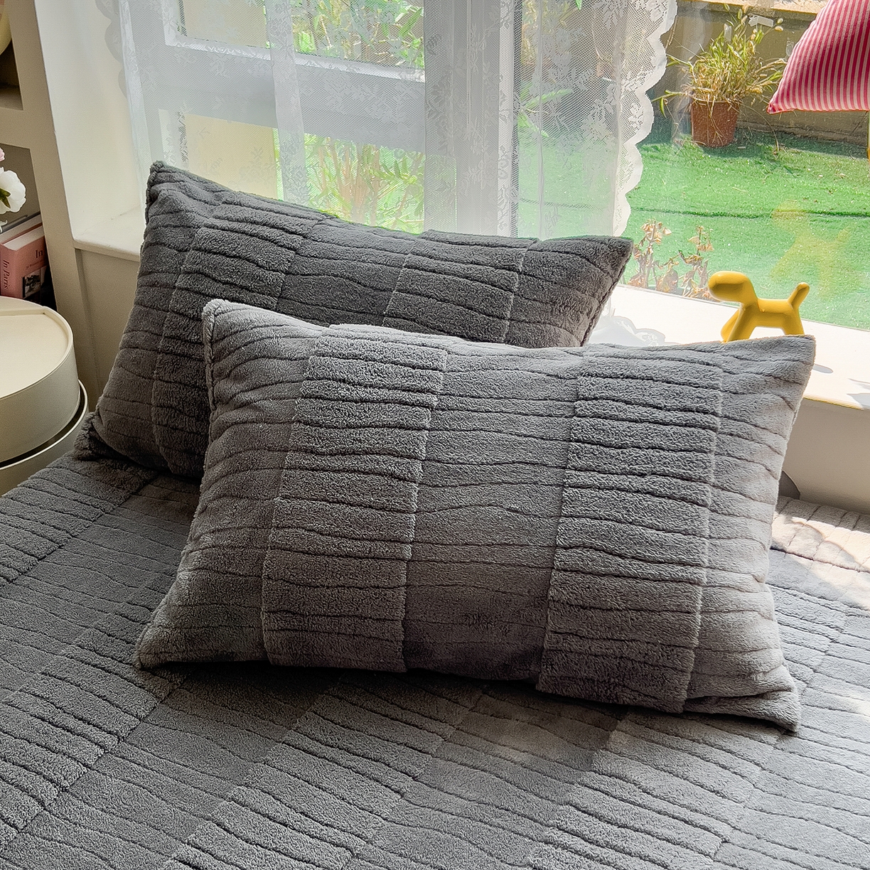 91家纺网 家纺一手货源 找家纺 世纪绒品 2025新款A类水波纹提花牛奶绒床笠 水波纹-深灰