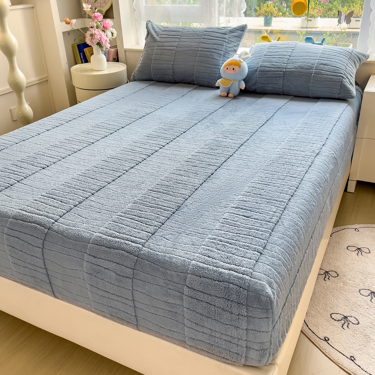 91家纺网 家纺一手货源 找家纺 世纪绒品 2025新款A类水波纹提花牛奶绒床笠 水波纹-蓝灰