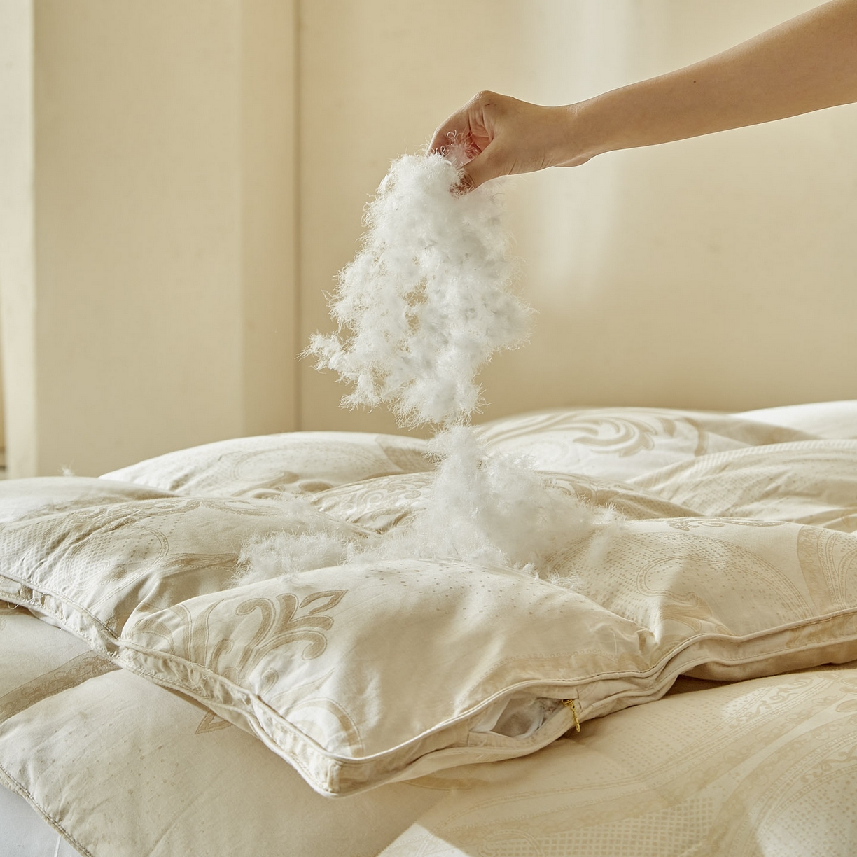 91家纺网 家纺一手货源 找家纺 （总）暖羽屋羽绒馆  2025新款绒子95白鸭绒被芯 A类彩棉 羽绒被子双人婚庆冬被2米床被子