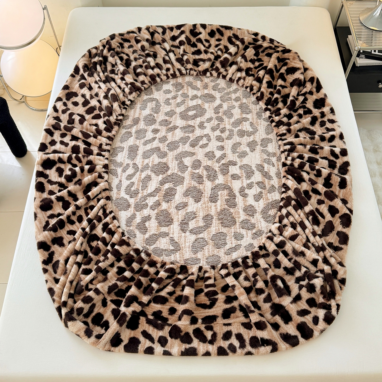 91家纺网 家纺一手货源 找家纺 悦织语 2025新款高克重加厚美拉德獭兔毛床笠床褥子床护垫 兔毛-豹纹