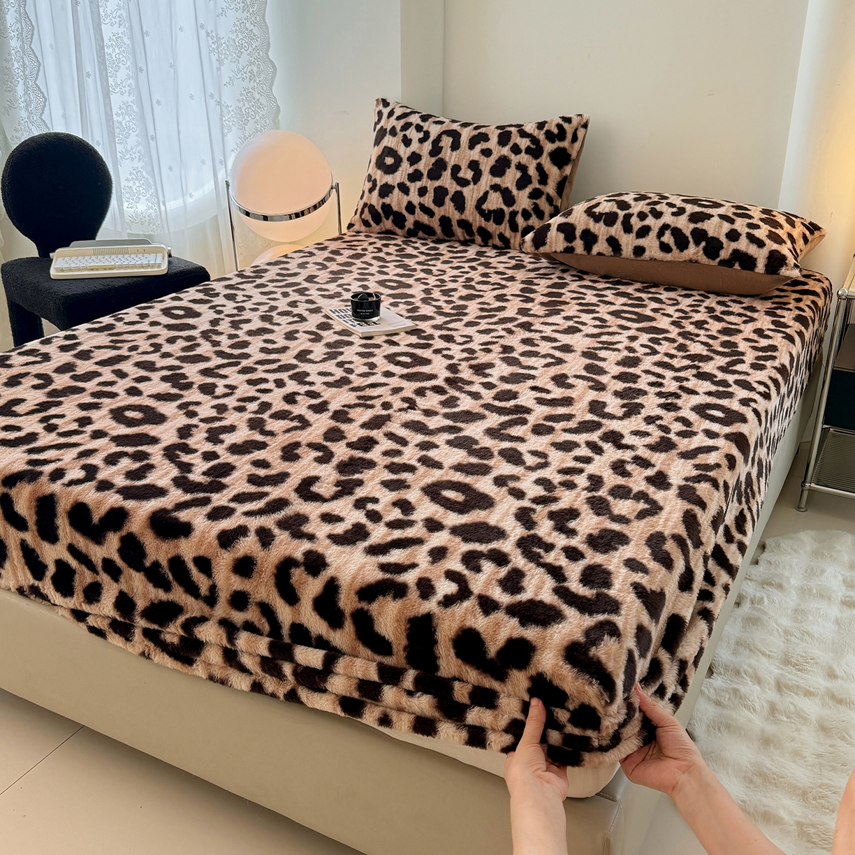 91家纺网 家纺一手货源 找家纺 悦织语 2025新款高克重加厚美拉德獭兔毛床笠床褥子床护垫 兔毛-豹纹