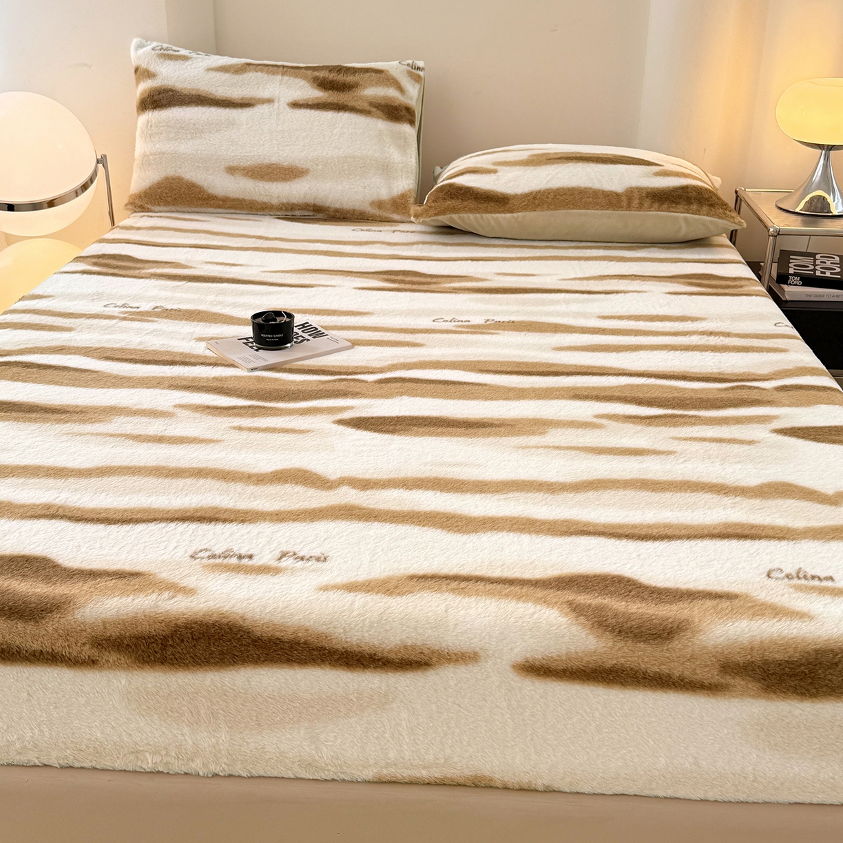 91家纺网 家纺一手货源 找家纺 悦织语 2025新款高克重加厚美拉德獭兔毛床笠床褥子床护垫 兔毛-拿铁纹