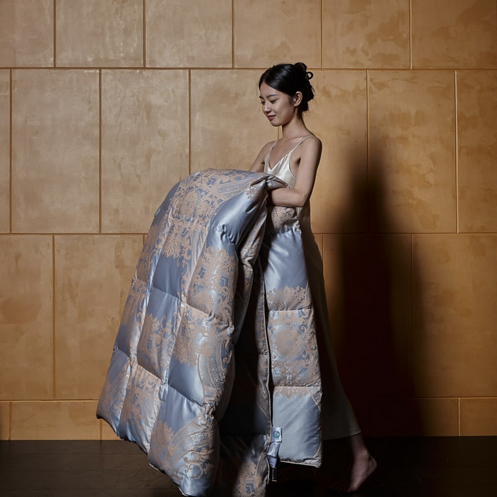 91家纺网 家纺一手货源 找家纺 暖羽屋羽绒馆  2025新款绒子含量95鹅绒被芯 双人羽绒被子 2米春秋被 冬被95白鹅绒被子1.8米床婚庆被芯 H凡尔赛纳