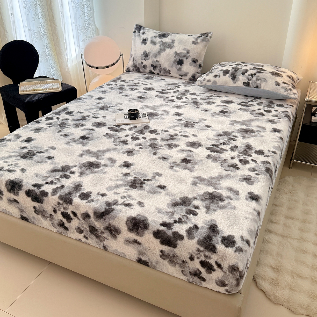 91家纺网 家纺一手货源 找家纺 悦织语 2025新款高克重加厚美拉德獭兔毛床笠床褥子床护垫 兔毛-墨花