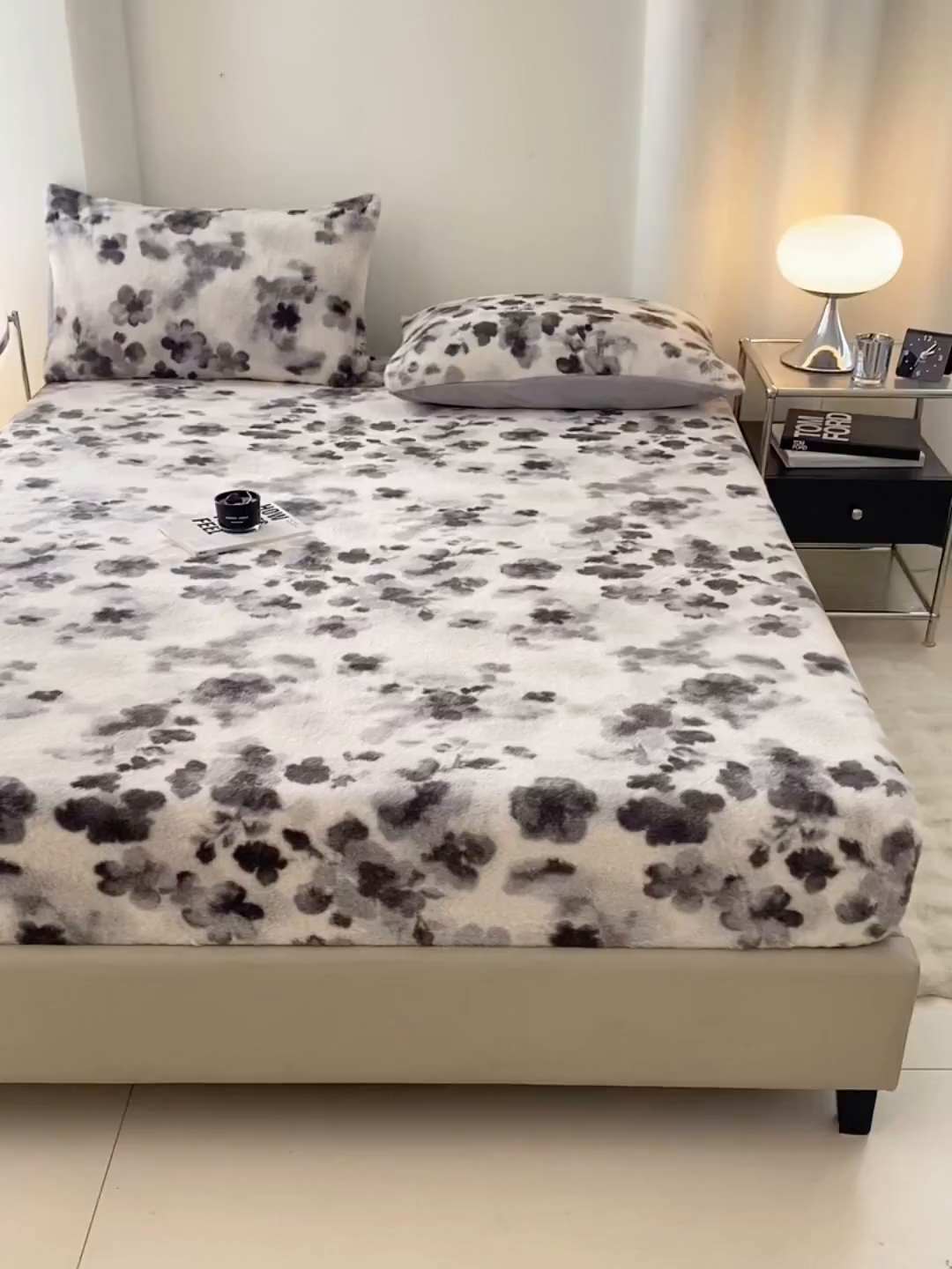 91家纺网 家纺一手货源 找家纺 悦织语 2025新款高克重加厚美拉德獭兔毛床笠床褥子床护垫 兔毛-墨花