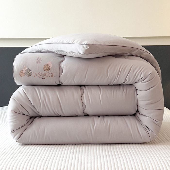 91家纺网 家纺一手货源 找家纺 （总）丽莱美家纺 2025新款牛奶棉新疆羽丝绵被被子被芯-云柔系列