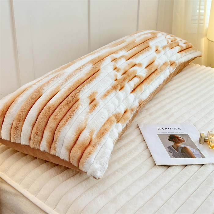 91家纺网 家纺一手货源 找家纺 梦舒羽 2025新款兔毛绒双人枕套牛奶绒加长法兰绒枕芯套法莱绒枕头套-抽条 兔毛绒抽条-梦幻奶咖