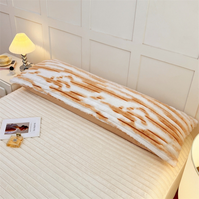 91家纺网 家纺一手货源 找家纺 梦舒羽 2025新款兔毛绒双人枕套牛奶绒加长法兰绒枕芯套法莱绒枕头套-抽条 兔毛绒抽条-梦幻奶咖