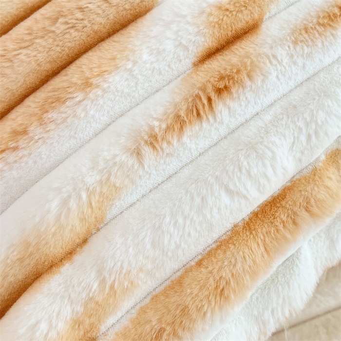 91家纺网 家纺一手货源 找家纺 梦舒羽 2025新款兔毛绒双人枕套牛奶绒加长法兰绒枕芯套法莱绒枕头套-抽条 兔毛绒抽条-梦幻奶咖