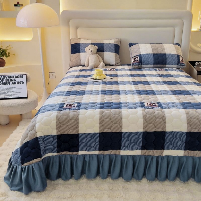 91家纺网 家纺一手货源 找家纺 （总）情煊家纺 2025新款简约加厚A类牛奶绒夹棉印花床盖