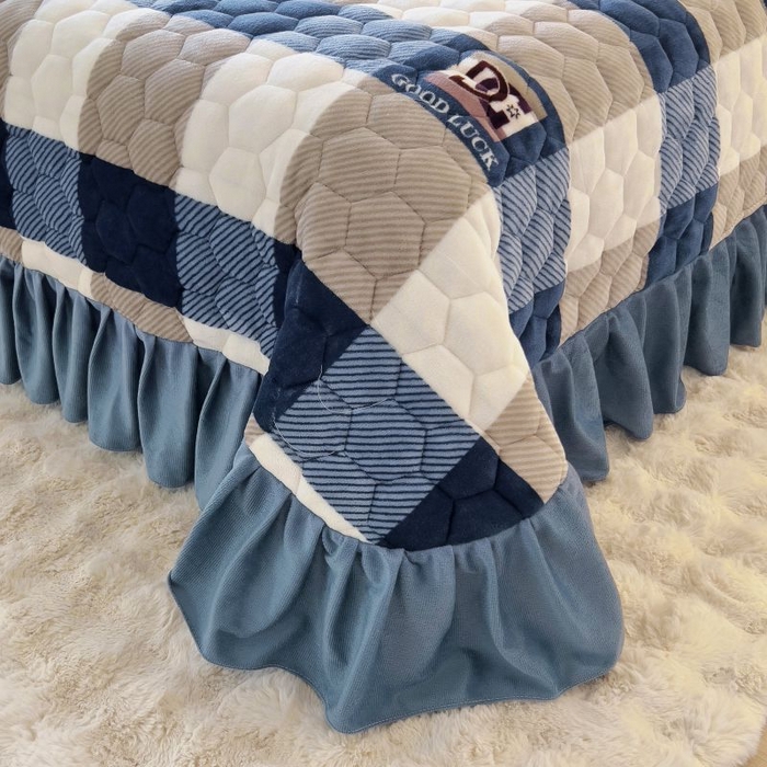 91家纺网 家纺一手货源 找家纺 （总）情煊家纺 2025新款简约加厚A类牛奶绒夹棉印花床盖