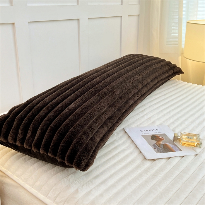 91家纺网 家纺一手货源 找家纺 梦舒羽 2025新款兔毛绒双人枕套牛奶绒加长法兰绒枕芯套法莱绒枕头套-抽条 兔毛绒抽条-咖啡色