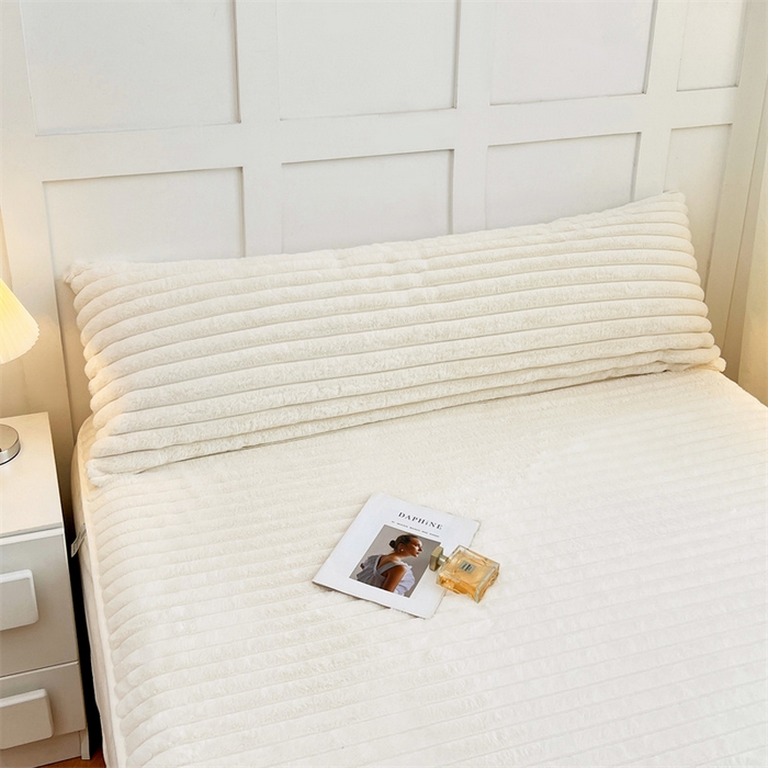 91家纺网 家纺一手货源 找家纺 梦舒羽 2025新款兔毛绒双人枕套牛奶绒加长法兰绒枕芯套法莱绒枕头套-抽条 兔毛绒抽条-晨曦白