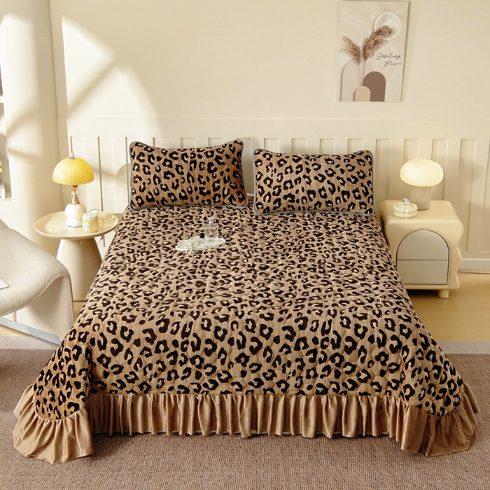 91家纺网 家纺一手货源 找家纺 （总）情煊家纺 2025新款简约加厚A类牛奶绒夹棉印花床盖