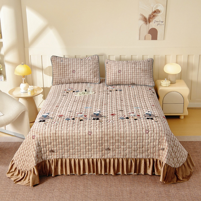 91家纺网 家纺一手货源 找家纺 （总）情煊家纺 2025新款简约加厚A类牛奶绒夹棉印花床盖