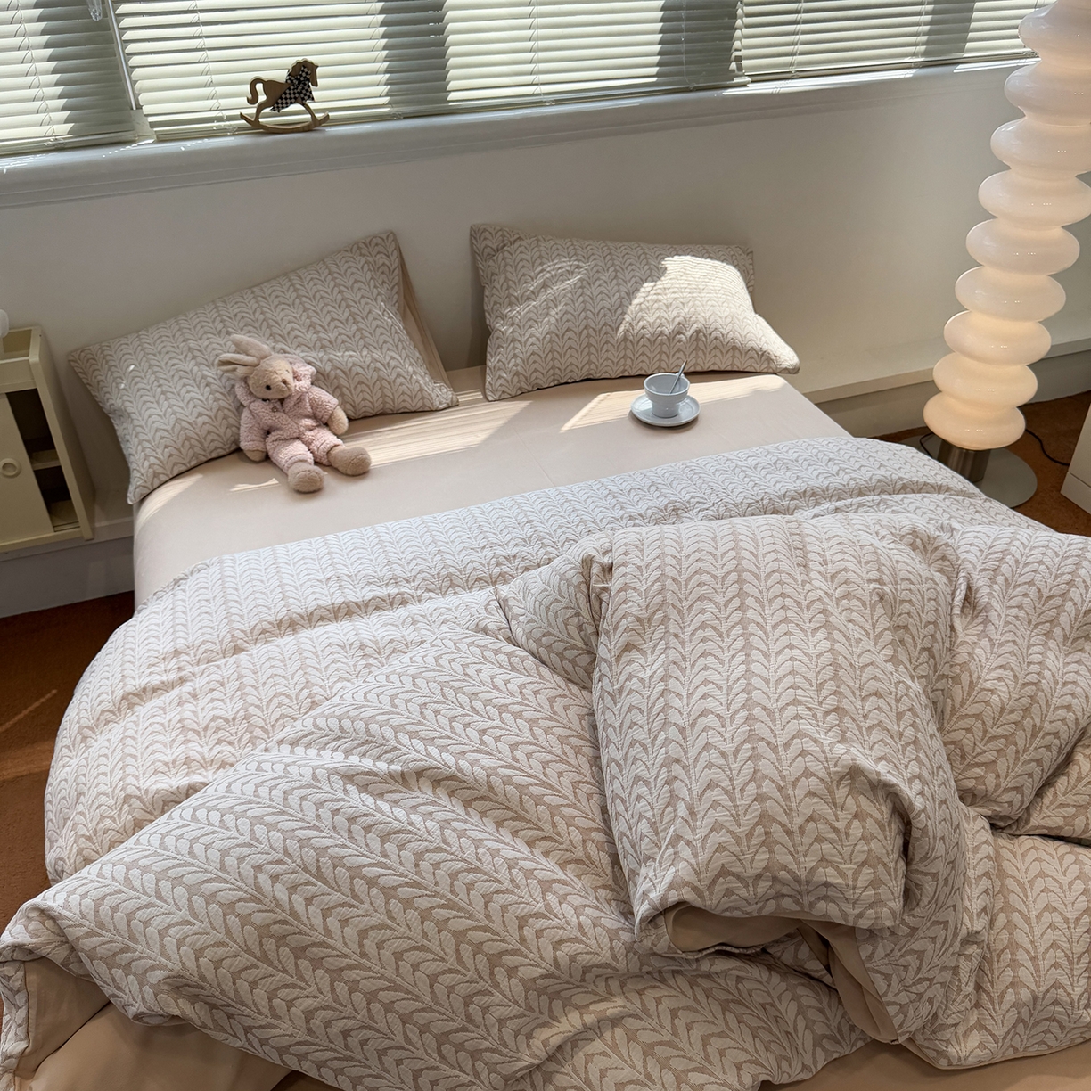 91家纺网 家纺一手货源 找家纺 慕尚家纺 2025新款全棉空气立体提花磨毛四件套 稻花-卡其