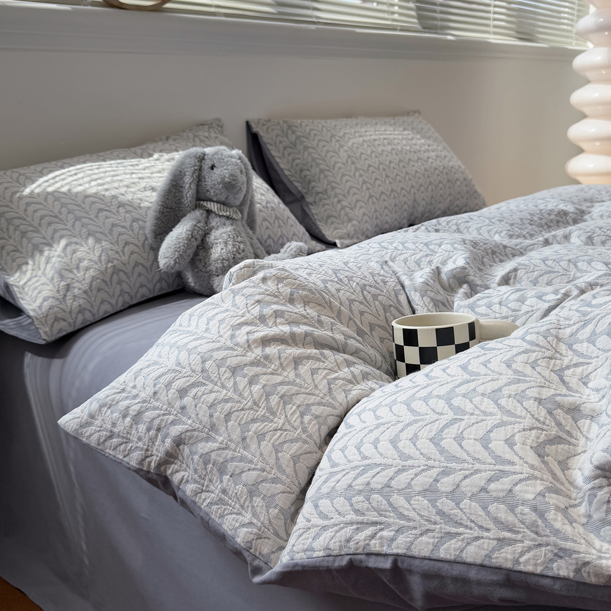 91家纺网 家纺一手货源 找家纺 慕尚家纺 2025新款全棉空气立体提花磨毛四件套 稻花-浅蓝