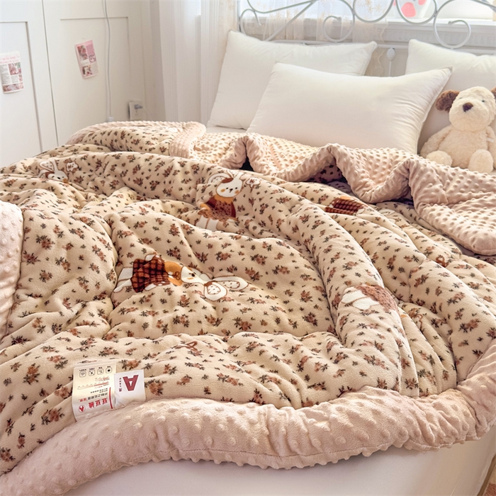 91家纺网 家纺一手货源 找家纺 （总）默忆 2025新款牛奶绒豆豆被被子被芯