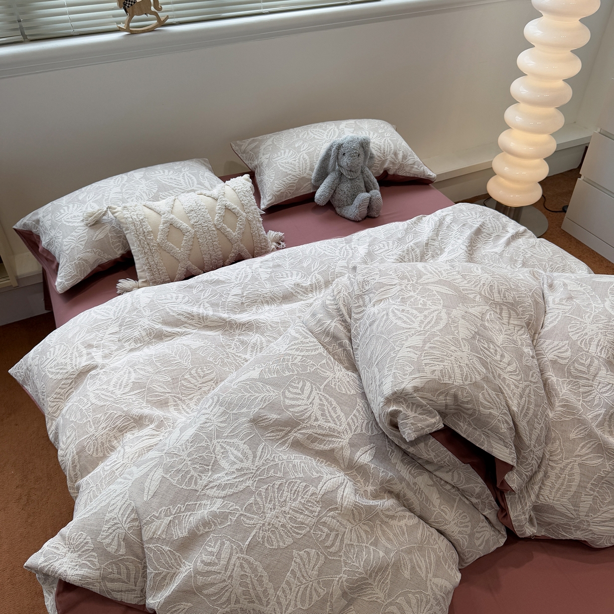 91家纺网 家纺一手货源 找家纺 慕尚家纺 2025新款全棉空气立体提花磨毛四件套 繁花似锦-豆沙