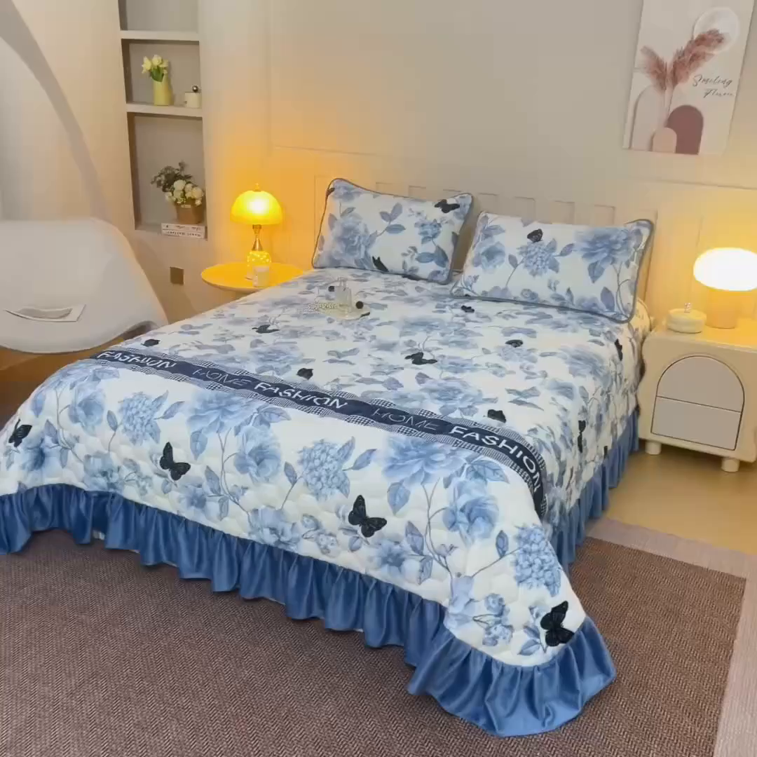 91家纺网 家纺一手货源 找家纺 情煊家纺 2025新款简约加厚A类牛奶绒夹棉印花床盖 蝶恋