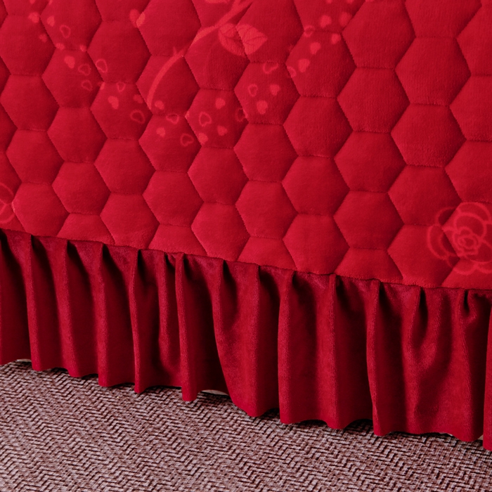 91家纺网 家纺一手货源 找家纺 情煊家纺 2025新款简约加厚A类牛奶绒夹棉印花床盖 红玫瑰