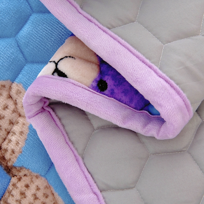 91家纺网 家纺一手货源 找家纺 情煊家纺 2025新款简约加厚A类牛奶绒夹棉印花床盖 童趣