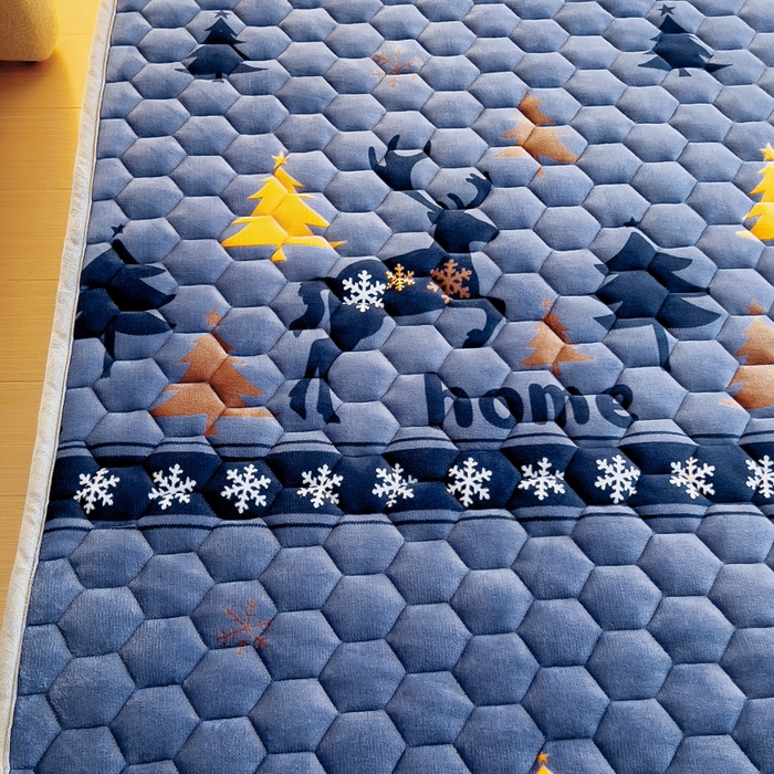 91家纺网 家纺一手货源 找家纺 （总）情煊家纺 2025新款A类牛奶绒印花夹棉床垫