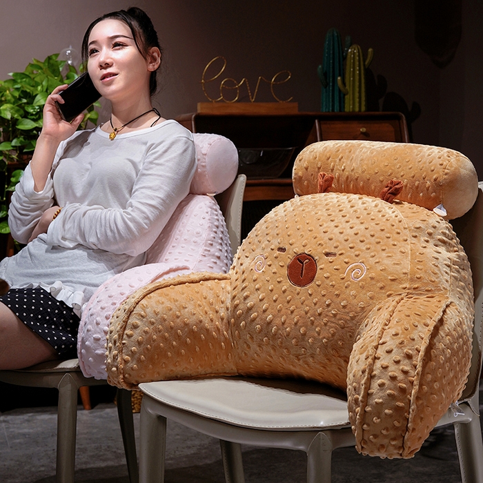 91家纺网 家纺一手货源 找家纺 仟亿莱 2025新款卡通压泡豆豆绒拥抱式腰靠 拥抱豆豆吐司