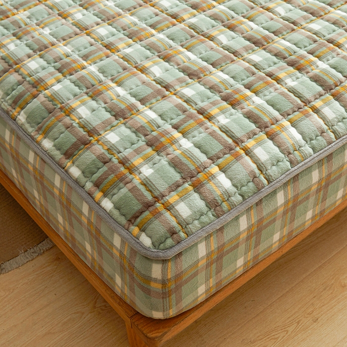 91家纺网 家纺一手货源 找家纺 （总）澳梵家居 2025新款无印风牛奶绒夹棉床笠